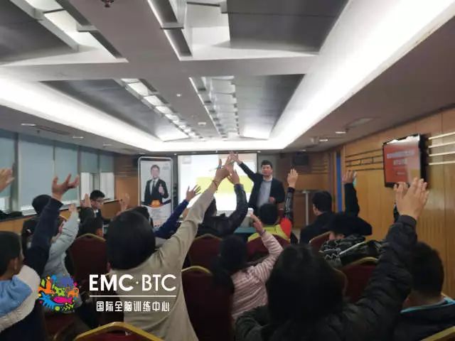 香港管家婆資料大全一,重要性解釋落實方法_HD38.32.12