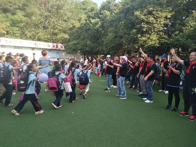 新澳門,動態(tài)詞語解釋落實_游戲版256.183