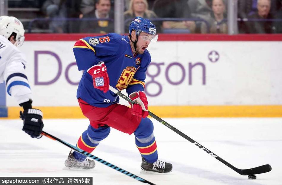 澳門二四六天天免費(fèi)好材料,動(dòng)態(tài)詞語解釋落實(shí)_粉絲版335.372